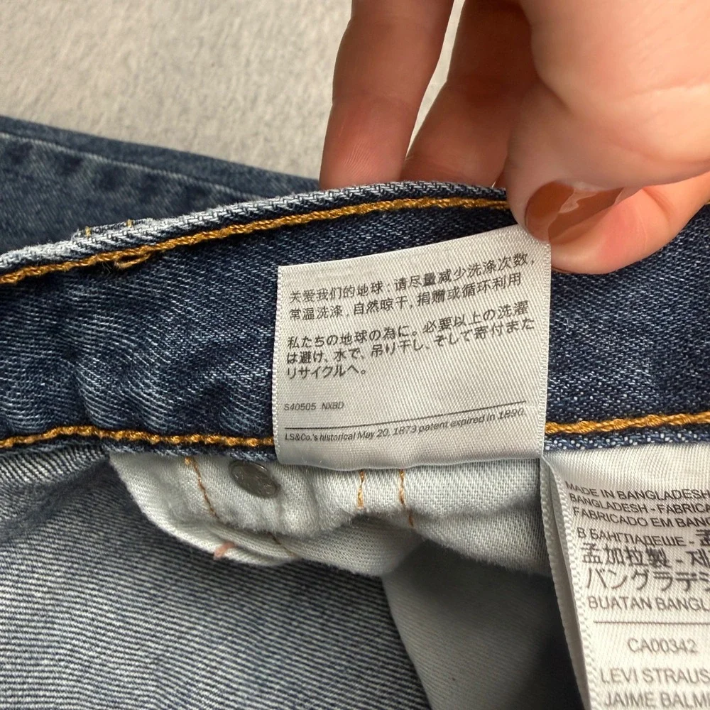 Levis 550 Relaxed Fit Tapered Leg Blue Denim Jeans Mens 38x30 (36x29 Medium Wash